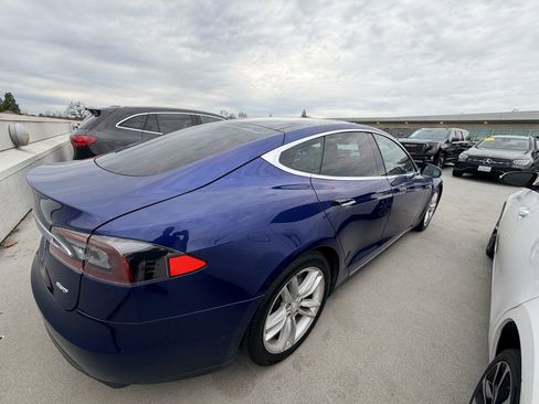 Used 2015 Tesla Model S 85D image 6