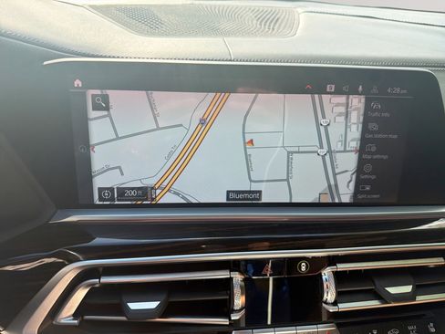Used 2020 BMW X7 M50i w/ Dynamic Handling Package AWD/4WD image 20
