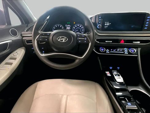 Used 2023 Hyundai Sonata SEL FWD image 6