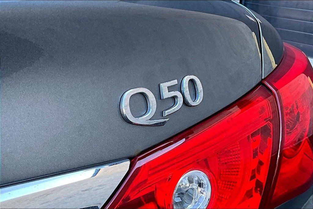 Used 2016 INFINITI Q50 3.0t Premium w/ 3.0T Premium Plus Package AWD/4WD image 8