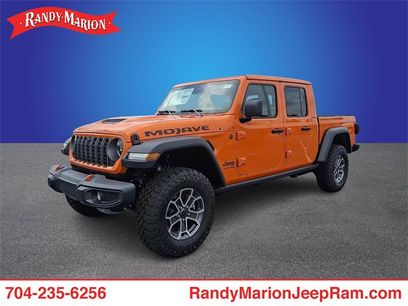 New 2025 Jeep Gladiator Mojave w/ Convenience Group