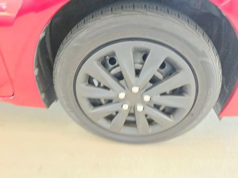 Used 2019 Toyota Corolla LE FWD image 31