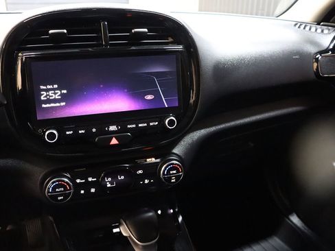 Used 2023 Kia Soul GT-Line image 36