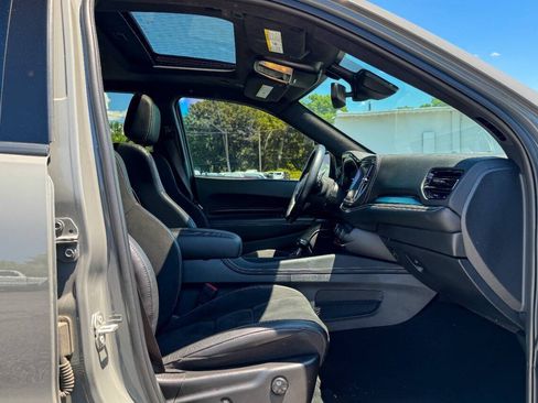 Used 2024 Dodge Durango SRT AWD/4WD image 17