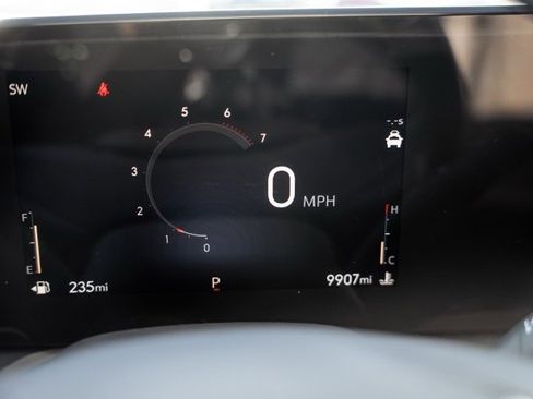 Used 2024 Buick Encore GX Avenir image 19