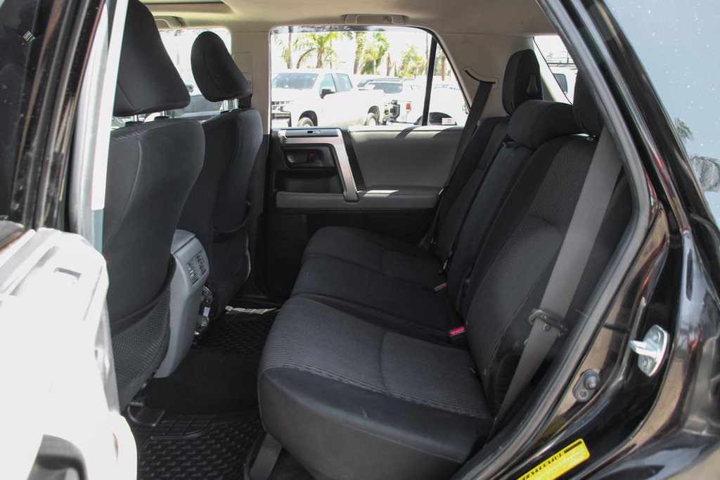 Used 2013 Toyota 4Runner SR5 w/ Convenience Pkg AWD/4WD image 32