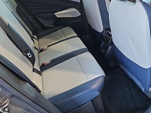 Used 2023 Volkswagen ID.4 Pro S image 16