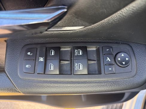 Used 2023 RAM 1500 Big Horn image 24