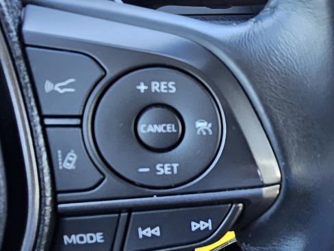 Used 2023 Toyota Camry SE image 16