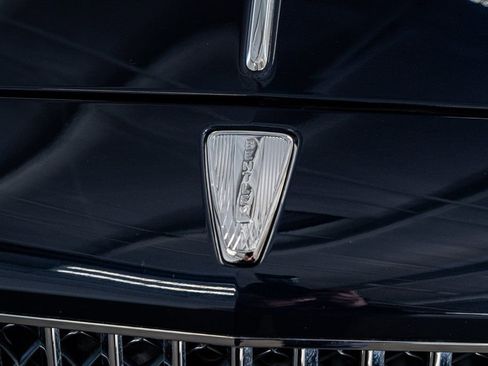 Used 2020 Bentley Flying Spur W12 image 17