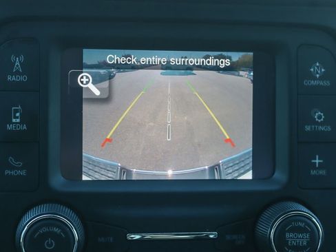 Used 2022 RAM 2500 Tradesman w/ Chrome Appearance Group image 51