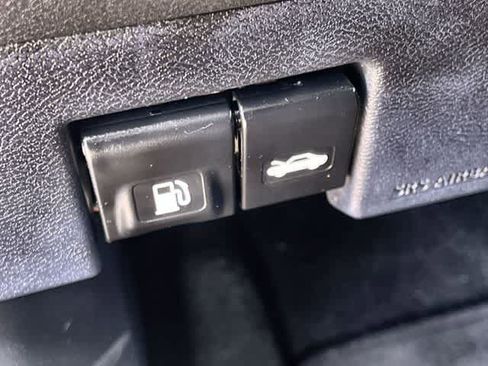 Used 2022 Nissan Kicks SV image 29