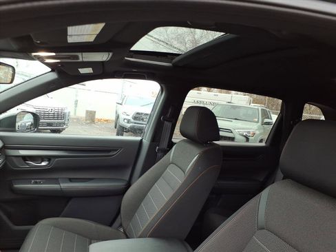 Used 2023 Honda CR-V Sport image 11