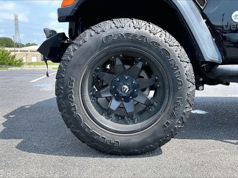Used 2021 Jeep Wrangler Unlimited Sport AWD/4WD image 2