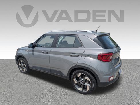 Used 2023 Hyundai Venue SEL w/ Cargo Package image 27