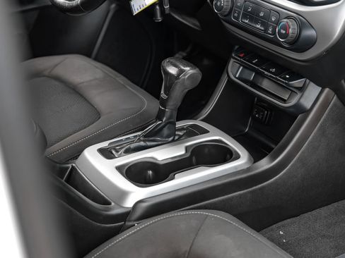 Used 2019 Chevrolet Colorado LT w/ LT Convenience Package RWD image 22