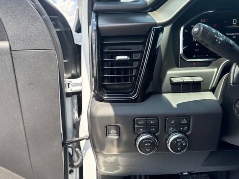 New 2026 GMC Sierra 1500 AT4 w/ AT4 Premium Package AWD/4WD image 14