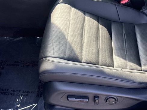 Used 2024 Honda CR-V EX-L image 9