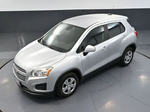 Used 2016 Chevrolet Trax LS image 48
