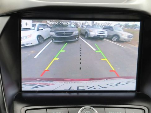 Used 2019 Ford Escape SE image 30