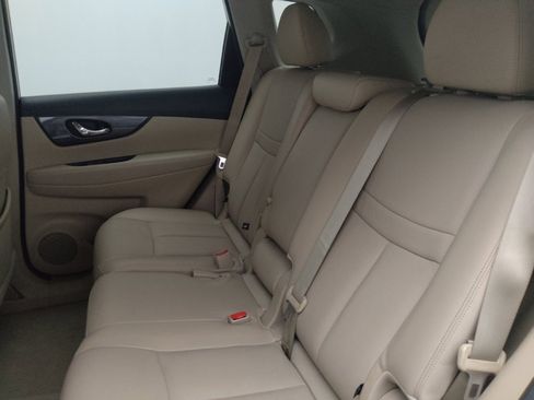 Used 2015 Nissan Rogue SL FWD image 18