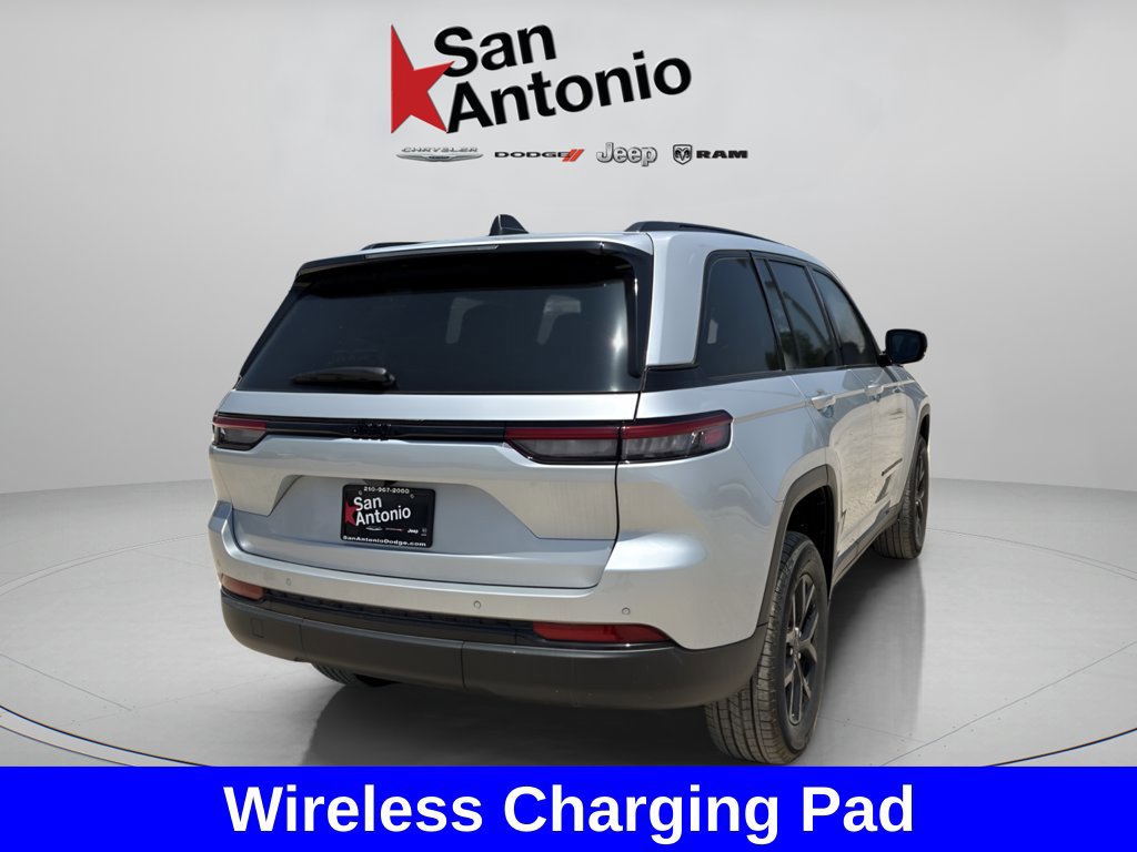 New 2025 Jeep Grand Cherokee Altitude RWD image 14