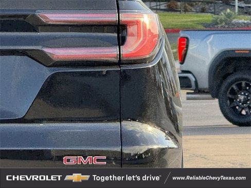 Certified 2025 GMC Acadia Denali image 8