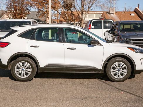 Used 2020 Ford Escape S image 4