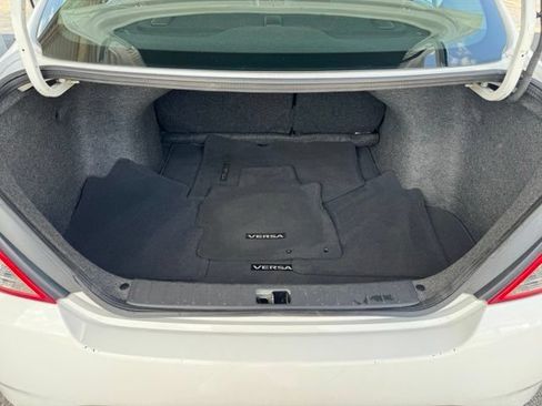 Used 2019 Nissan Versa SV FWD image 19