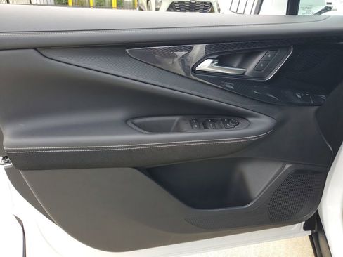 Used 2026 Chevrolet Blazer EV LT w/ Midnight/Sport Edition image 18