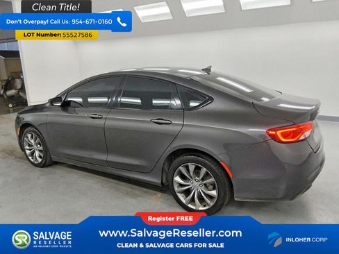 Used 2016 Chrysler 200 S FWD image 3