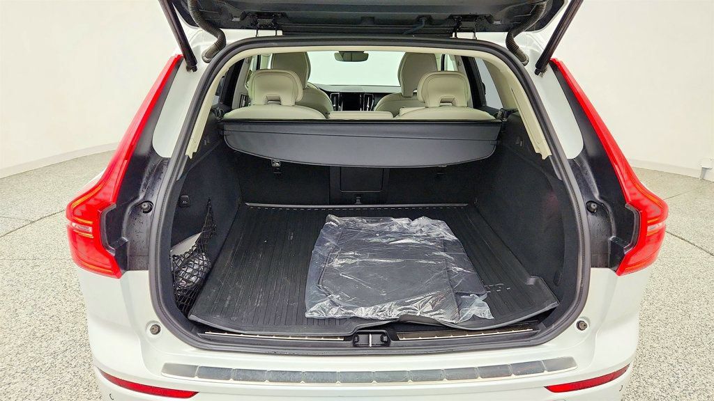 Used 2025 Volvo XC60 B5 Ultra w/ Protection Package Premier AWD/4WD image 22