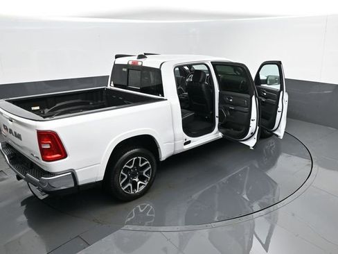 Used 2025 RAM 1500 Laramie image 25