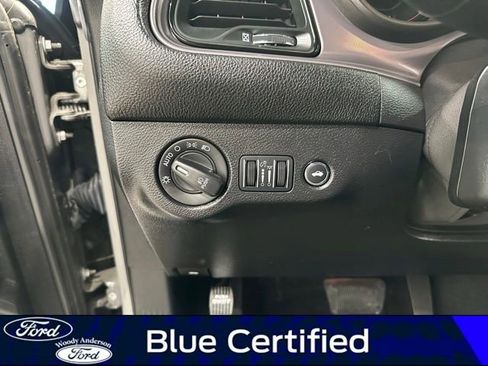 Used 2023 Dodge Challenger SXT w/ Blacktop Package image 21