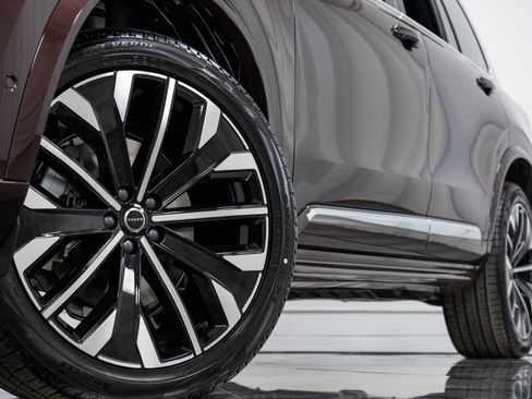 New 2026 Volvo XC90 B6 Plus w/ Protection Package image 28