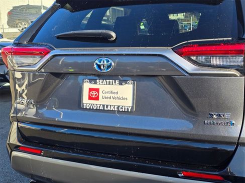 Certified 2022 Toyota RAV4 XSE w/ XSE Grade Weather Package image 15