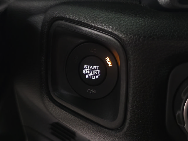 Used 2025 Jeep Wrangler Unlimited Sport AWD/4WD image 18
