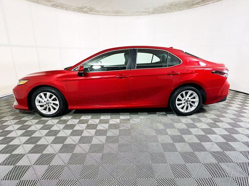 Used 2024 Toyota Camry LE w/ Convenience Package FWD image 6