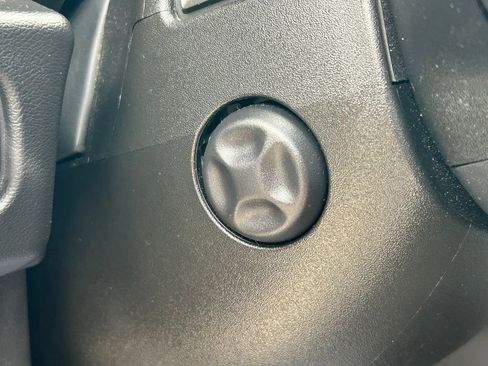 Used 2021 GMC Yukon AT4 w/ AT4 Premium Plus Package image 34