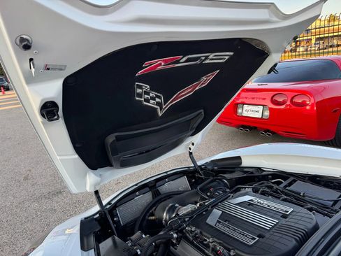 Used 2016 Chevrolet Corvette Z06 w/ 3LZ Preferred Equipment Group image 50