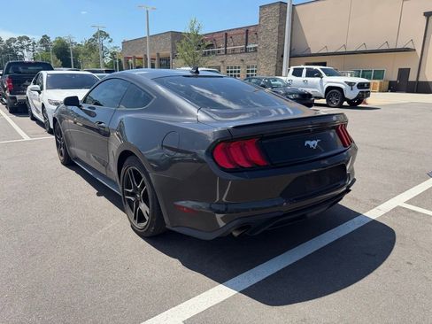 Used 2022 Ford Mustang Premium image 3