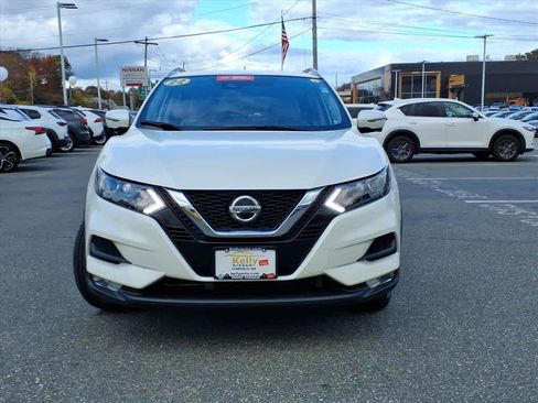 Certified 2022 Nissan Rogue Sport SV w/ Technology Package image 2