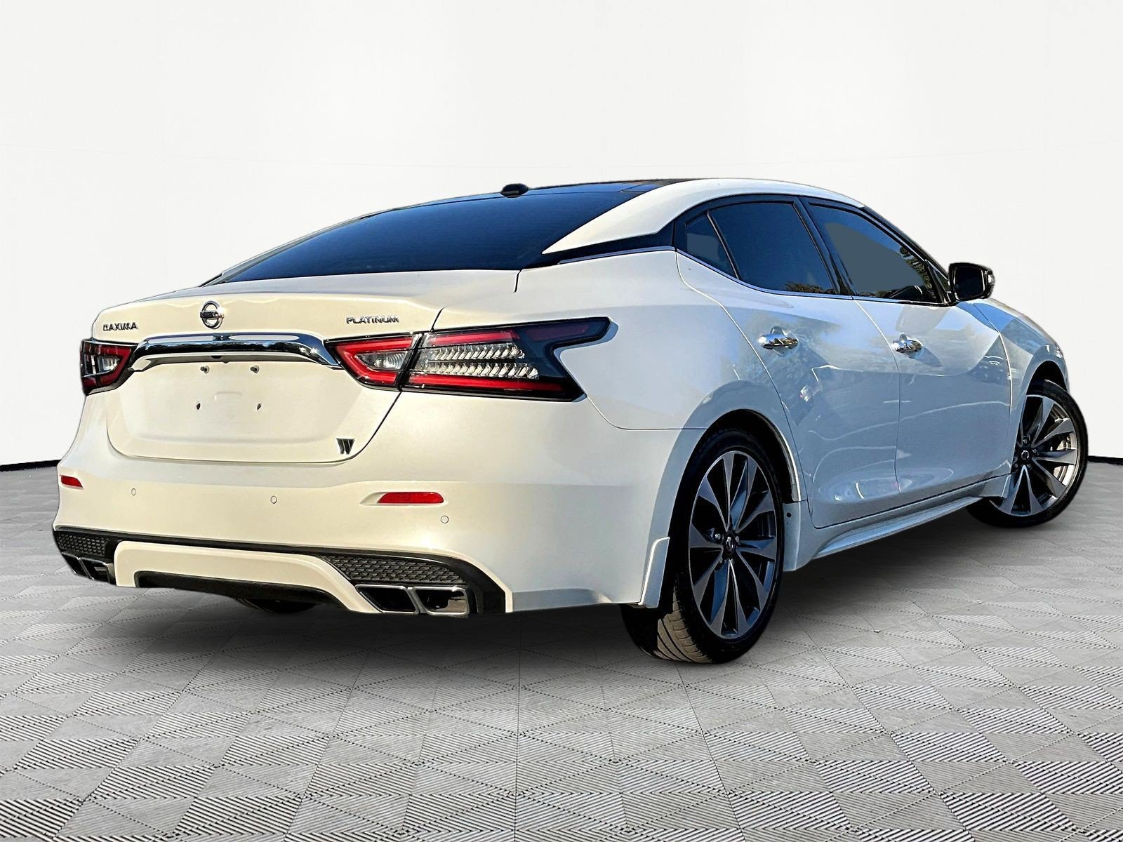 Used 2019 Nissan Maxima Platinum w/ Illumination Package FWD image 6