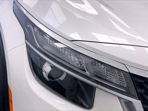 Used 2023 Kia Seltos LX image 23