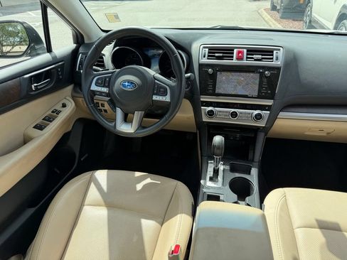 Used 2017 Subaru Outback 2.5i Limited AWD/4WD image 20