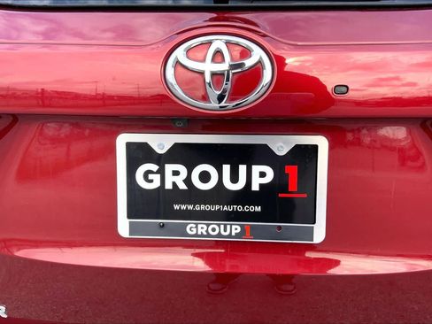 Used 2017 Toyota Highlander SE FWD image 10