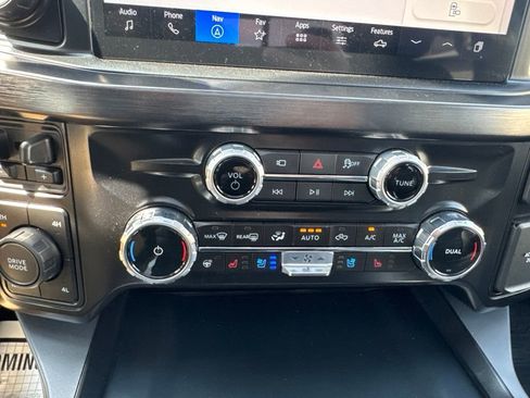 Certified 2025 Ford F350 Lariat w/ Lariat Ultimate Package AWD/4WD image 7