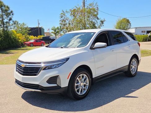 Certified 2024 Chevrolet Equinox LT image 2