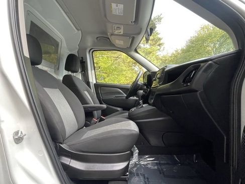 Used 2019 RAM ProMaster City Tradesman SLT image 22