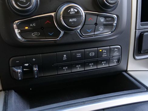 Used 2018 RAM 2500 Big Horn image 16